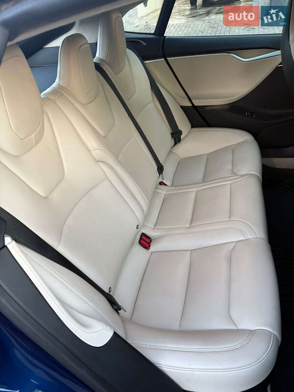 Ліфтбек Tesla Model S 2018 в Рівному фото 20 Ліфтбек Tesla Model S 2018 в Рівному