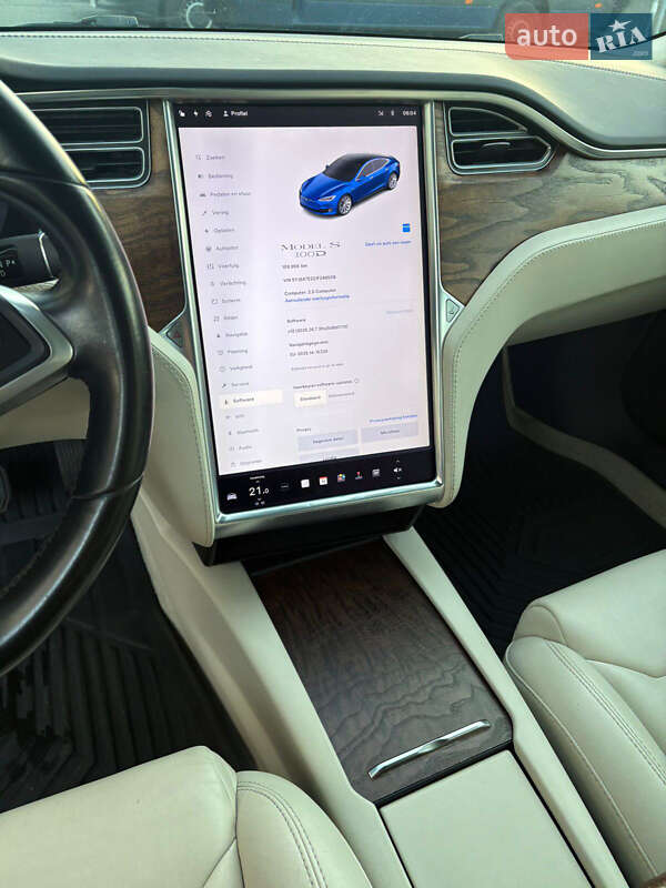 Ліфтбек Tesla Model S 2018 в Рівному фото 24 Ліфтбек Tesla Model S 2018 в Рівному