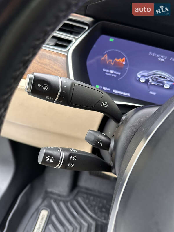 Ліфтбек Tesla Model S 2016 в Ужгороді фото 44 Ліфтбек Tesla Model S 2016 в Ужгороді