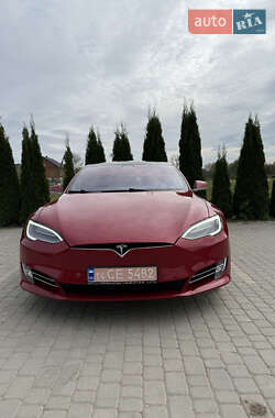 Лифтбек Tesla Model S 2018 в Львове