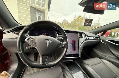 Лифтбек Tesla Model S 2018 в Львове
