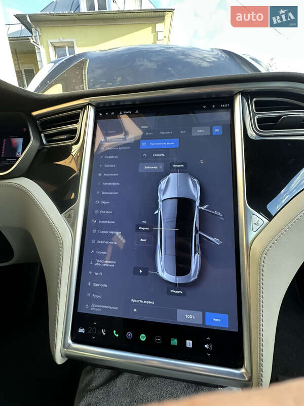 Ліфтбек Tesla Model S 2015 в Богородчанах