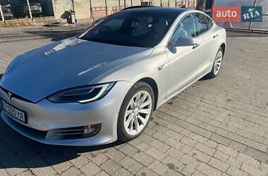 Ліфтбек Tesla Model S 2017 в Івано-Франківську
