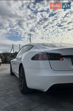 Лифтбек Tesla Model S 2021 в Золочеве