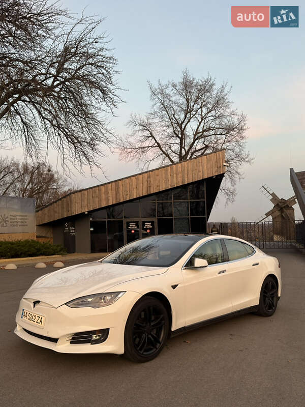 Ліфтбек Tesla Model S 2014 в Києві фото 2 Ліфтбек Tesla Model S 2014 в Києві