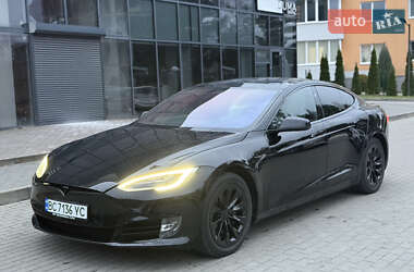 Ліфтбек Tesla Model S 2017 в Львові