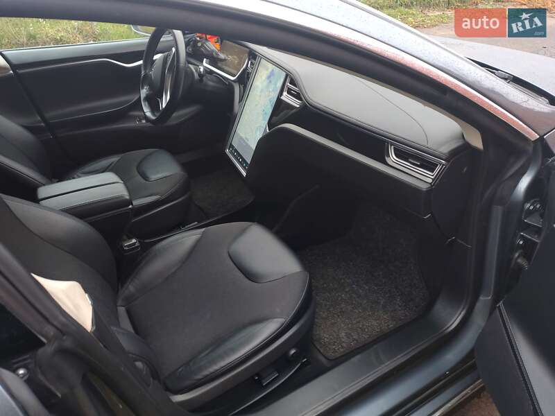 Ліфтбек Tesla Model S 2014 в Шептицькому фото 19 Ліфтбек Tesla Model S 2014 в Шептицькому