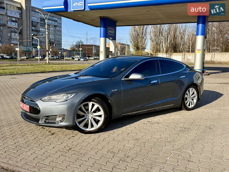 Лифтбек Tesla Model S 2013 в Сумах фото 2 Лифтбек Tesla Model S 2013 в Сумах