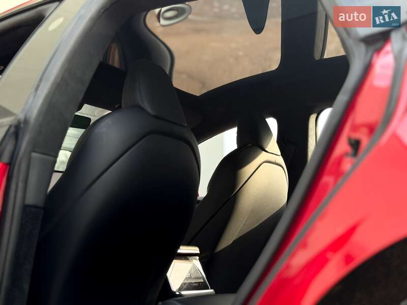 Ліфтбек Tesla Model S 2022 в Києві