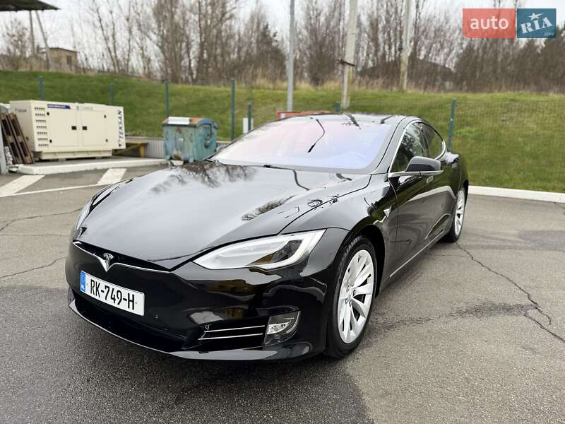 Лифтбек Tesla Model S 2017 в Ирпене фото 12 Лифтбек Tesla Model S 2017 в Ирпене