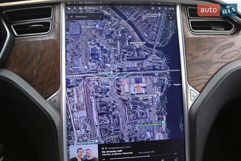 Ліфтбек Tesla Model S 2017 в Києві