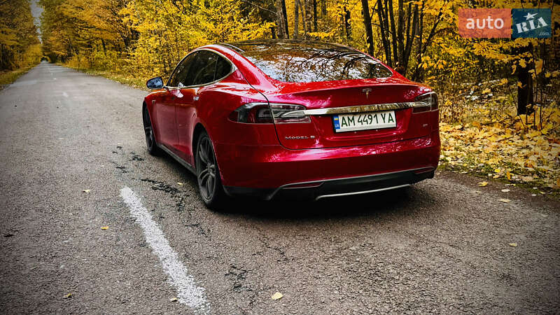 Ліфтбек Tesla Model S 2014 в Брусилові фото 4 Ліфтбек Tesla Model S 2014 в Брусилові