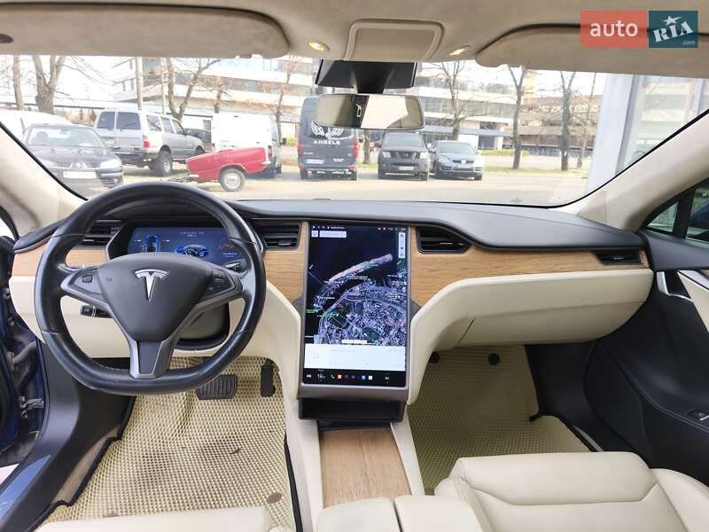 Лифтбек Tesla Model S 2018 в Днепре
