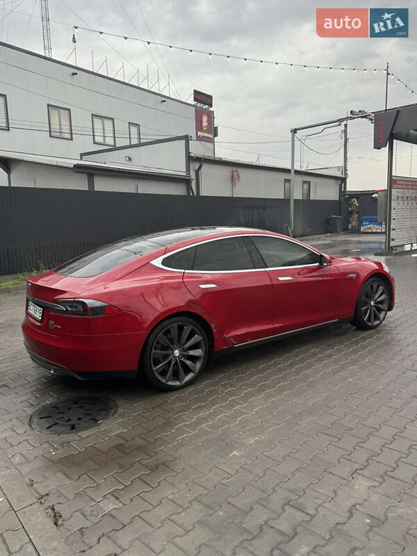 Ліфтбек Tesla Model S 2013 в Львові фото 16 Ліфтбек Tesla Model S 2013 в Львові