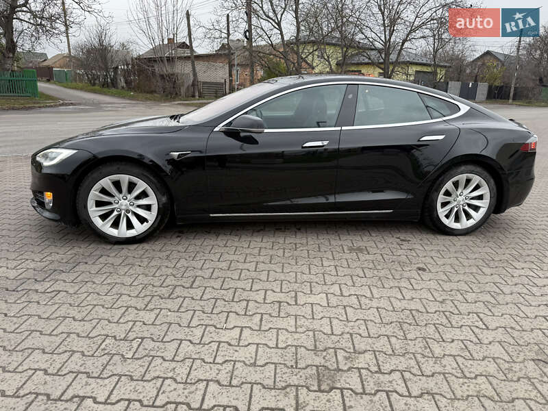 Ліфтбек Tesla Model S 2019 в Вінниці