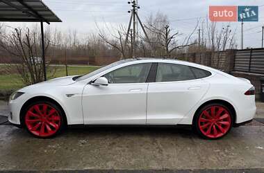 Лифтбек Tesla Model S 2015 в Житомире