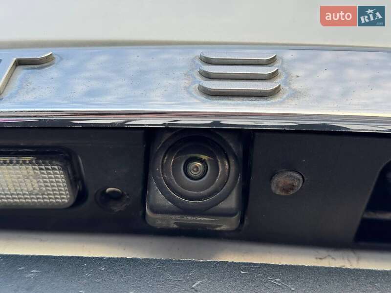 Ліфтбек Tesla Model S 2015 в Рівному фото 25 Ліфтбек Tesla Model S 2015 в Рівному