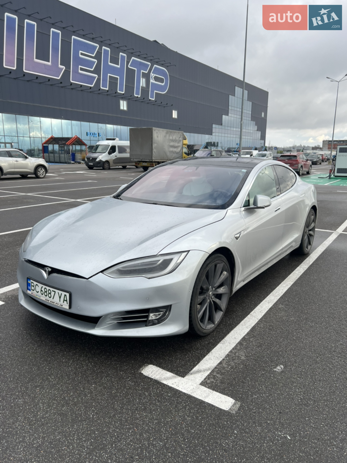 2017 Tesla Model S - фото 1