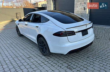 Лифтбек Tesla Model S 2022 в Львове