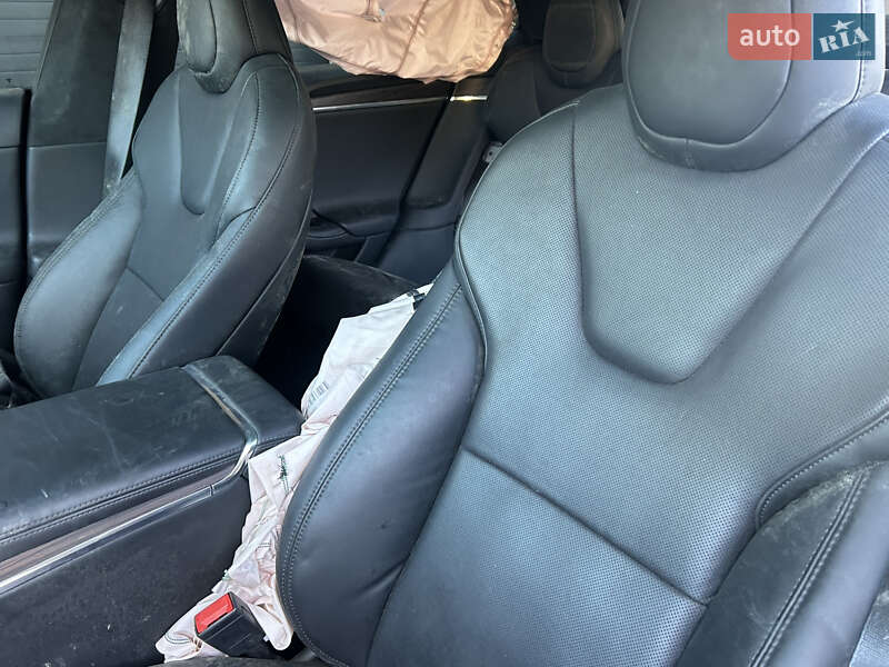 Лифтбек Tesla Model S 2022 в Львове фото 10 Лифтбек Tesla Model S 2022 в Львове