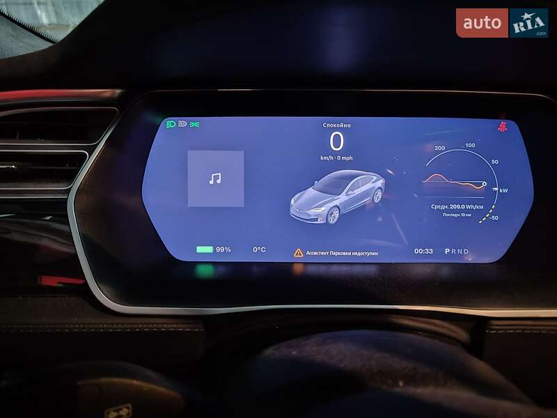 Лифтбек Tesla Model S 2017 в Виннице