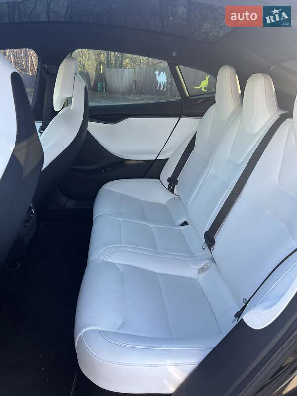 Лифтбек Tesla Model S 2018 в Ровно фото 27 Лифтбек Tesla Model S 2018 в Ровно