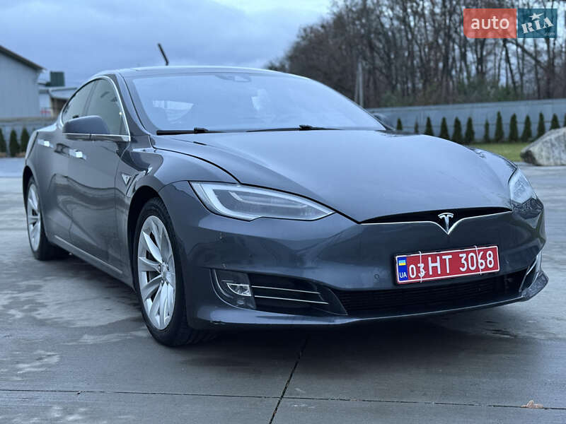 Лифтбек Tesla Model S 2016 в Луцке фото 23 Лифтбек Tesla Model S 2016 в Луцке