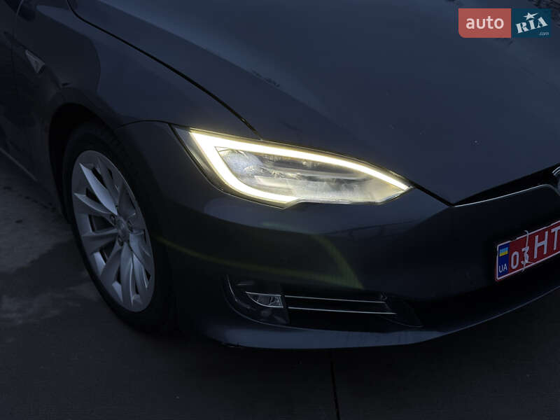 Лифтбек Tesla Model S 2016 в Луцке фото 29 Лифтбек Tesla Model S 2016 в Луцке