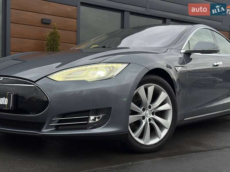 Лифтбек Tesla Model S 2014 в Ровно фото 2 Лифтбек Tesla Model S 2014 в Ровно