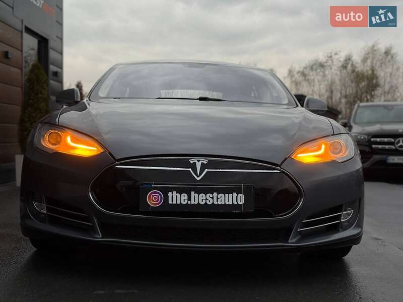 Лифтбек Tesla Model S 2014 в Ровно фото 11 Лифтбек Tesla Model S 2014 в Ровно