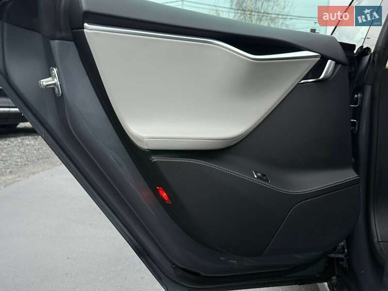Лифтбек Tesla Model S 2014 в Ровно фото 43 Лифтбек Tesla Model S 2014 в Ровно