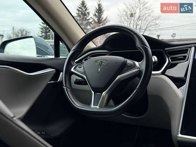 Лифтбек Tesla Model S 2014 в Ровно фото 47 Лифтбек Tesla Model S 2014 в Ровно