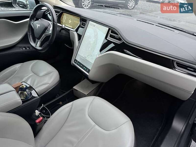 Лифтбек Tesla Model S 2014 в Ровно фото 64 Лифтбек Tesla Model S 2014 в Ровно