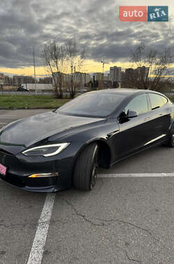 Лифтбек Tesla Model S 2023 в Киеве