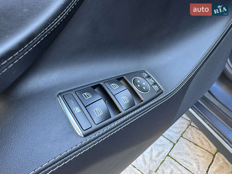 Ліфтбек Tesla Model S 2015 в Рівному