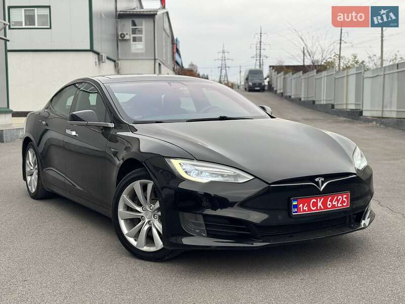 Tesla Model S 2017