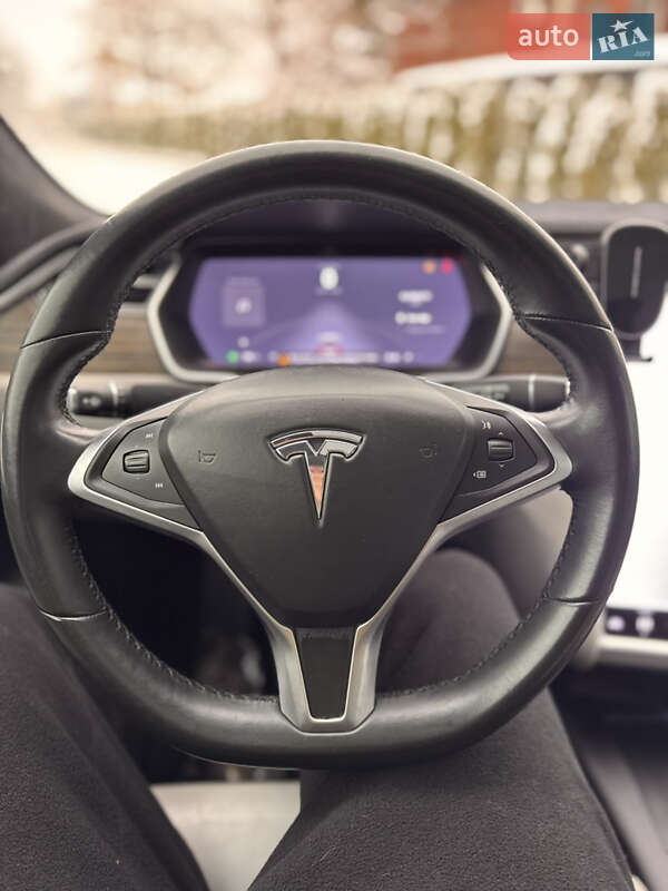 Лифтбек Tesla Model S 2016 в Львове фото 17 Лифтбек Tesla Model S 2016 в Львове