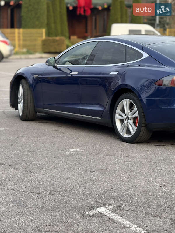 Лифтбек Tesla Model S 2015 в Александрие фото 21 Лифтбек Tesla Model S 2015 в Александрие