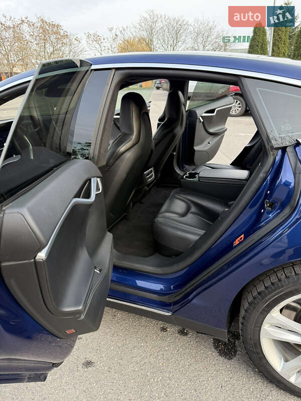Лифтбек Tesla Model S 2015 в Александрие фото 35 Лифтбек Tesla Model S 2015 в Александрие