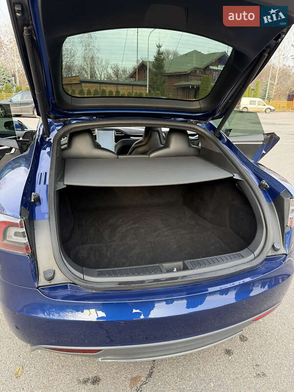 Лифтбек Tesla Model S 2015 в Александрие фото 36 Лифтбек Tesla Model S 2015 в Александрие