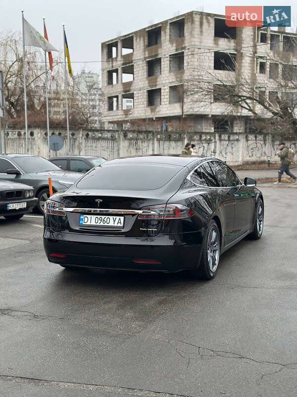 Ліфтбек Tesla Model S 2021 в Києві