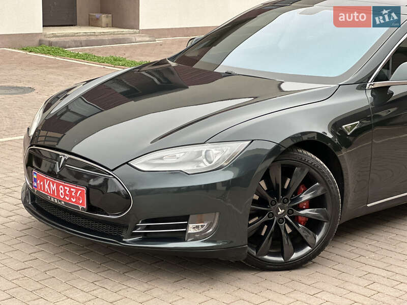 Ліфтбек Tesla Model S 2013 в Одесі