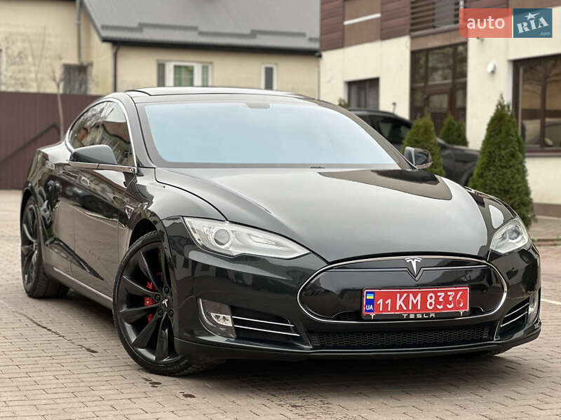 Ліфтбек Tesla Model S 2013 в Одесі
