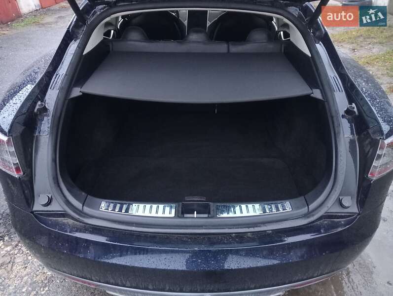 Лифтбек Tesla Model S 2013 в Шепетовке
