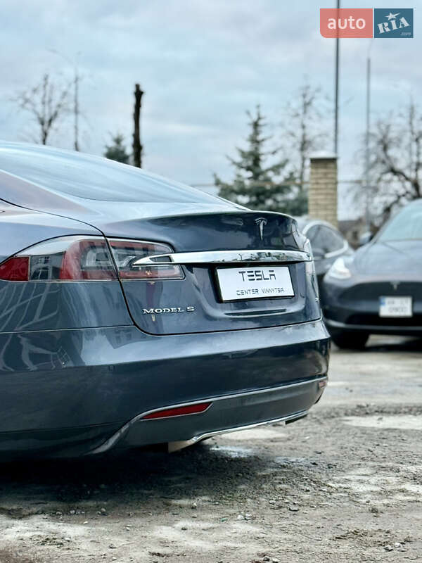 Ліфтбек Tesla Model S 2014 в Вінниці фото 15 Ліфтбек Tesla Model S 2014 в Вінниці