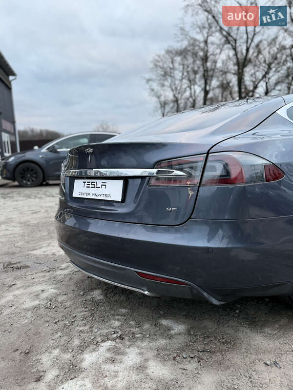 Ліфтбек Tesla Model S 2014 в Вінниці фото 21 Ліфтбек Tesla Model S 2014 в Вінниці