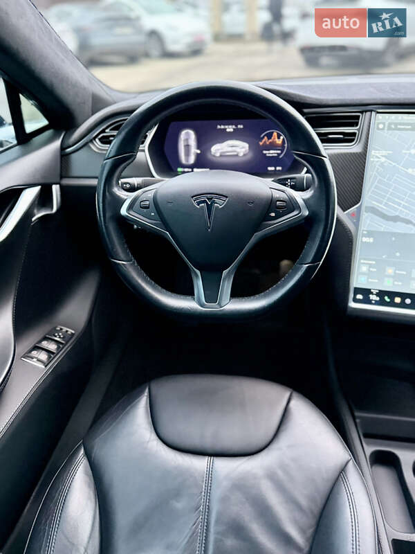 Ліфтбек Tesla Model S 2014 в Вінниці фото 31 Ліфтбек Tesla Model S 2014 в Вінниці