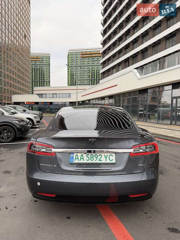 Ліфтбек Tesla Model S 2017 в Києві фото 3 Ліфтбек Tesla Model S 2017 в Києві