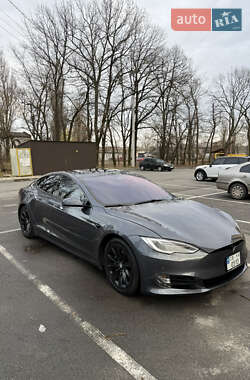 Лифтбек Tesla Model S 2018 в Чернигове