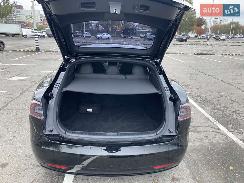 Лифтбек Tesla Model S 2020 в Днепре фото 13 Лифтбек Tesla Model S 2020 в Днепре